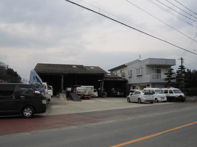 堤自動車整備工場