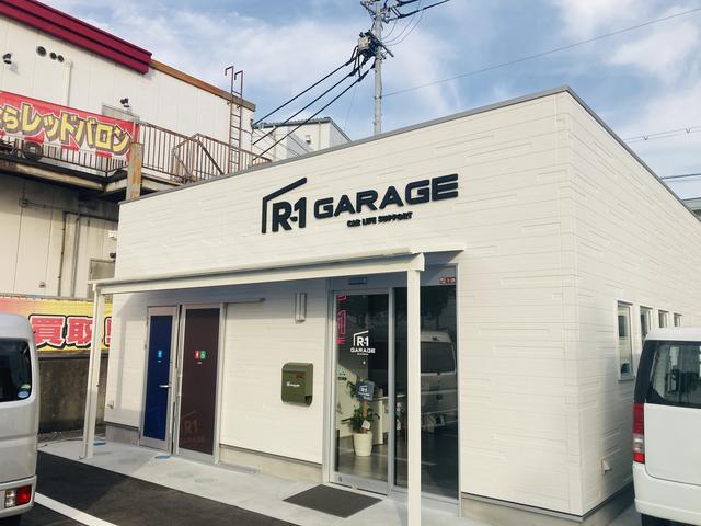 R-1 GARAGE